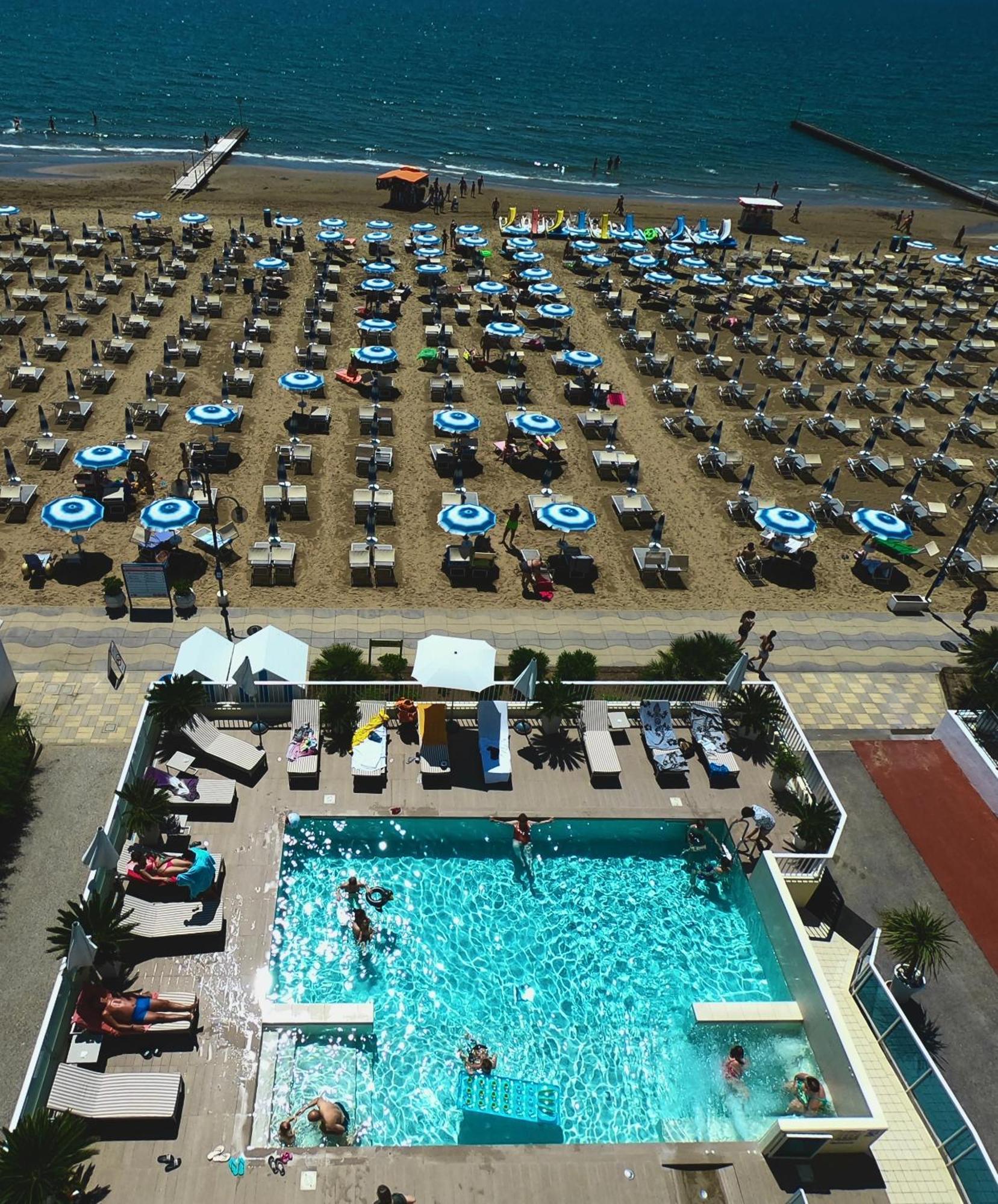 Hotel Canarie Lido di Jesolo Exterior foto